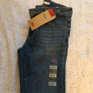Fresh Brand New (Never Worn) Levi's Sculpt Skinny jeans